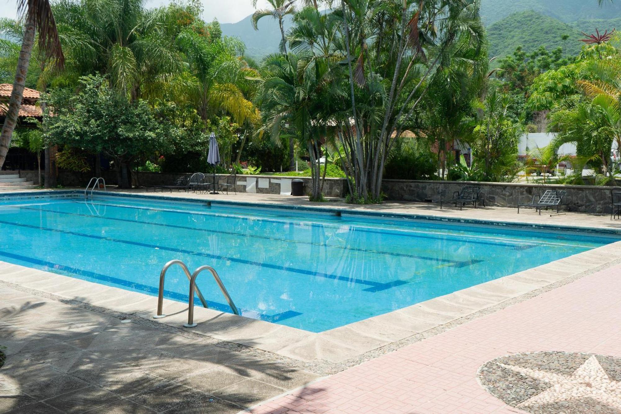Capital O La Joya Del Lago Ajijic Exterior photo